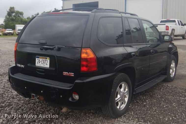 image for item HI9911 2005 GMC Envoy Denali  SUV