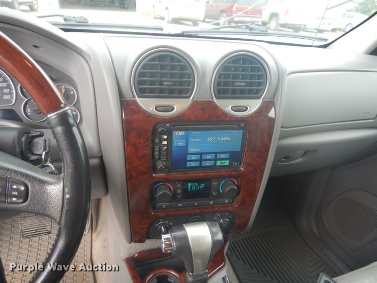 image for item HI9911 2005 GMC Envoy Denali  SUV