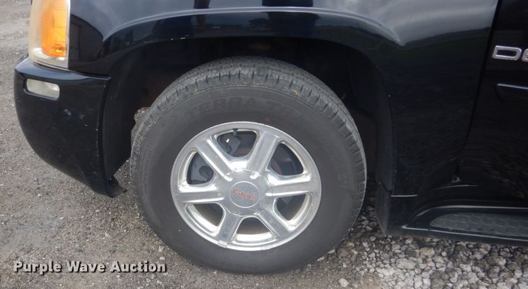 image for item HI9911 2005 GMC Envoy Denali  SUV