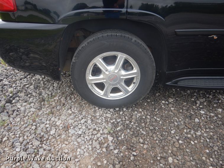 image for item HI9911 2005 GMC Envoy Denali  SUV