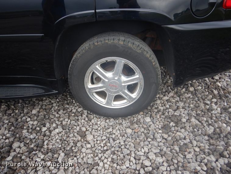 image for item HI9911 2005 GMC Envoy Denali  SUV