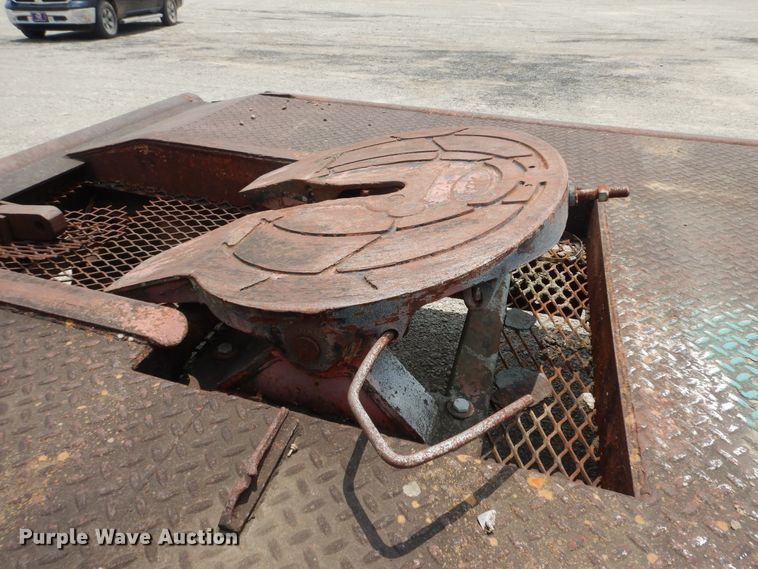 image for item HP9571 Winch flatbed