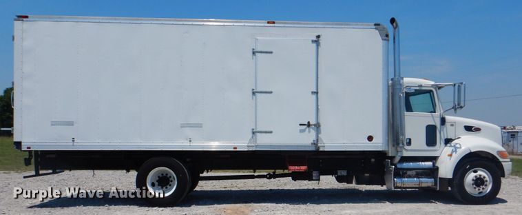 image for item HT9302 2014 Peterbilt 337  box truck