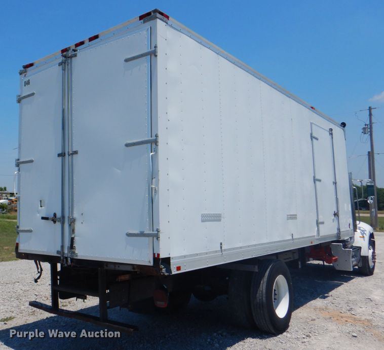 image for item HT9302 2014 Peterbilt 337  box truck