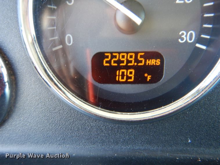 image for item HT9302 2014 Peterbilt 337  box truck