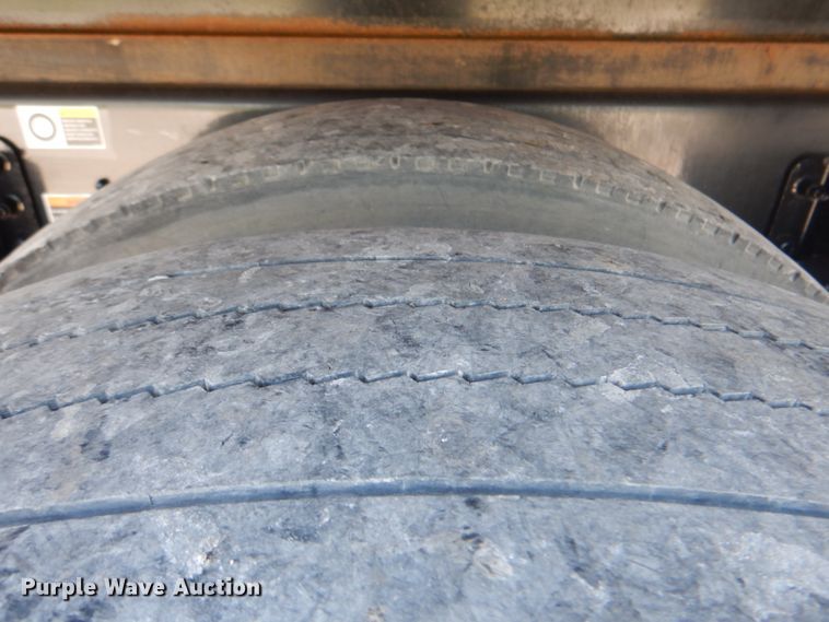 image for item HT9302 2014 Peterbilt 337  box truck