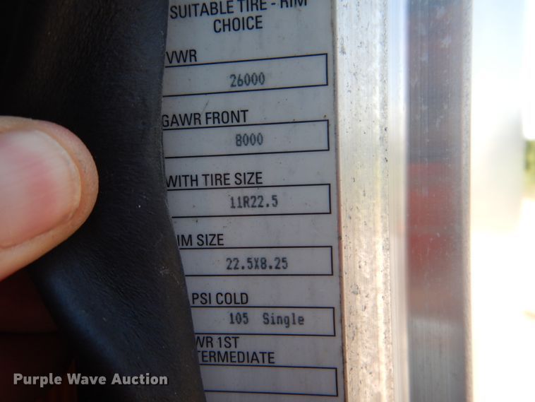 image for item HT9302 2014 Peterbilt 337  box truck