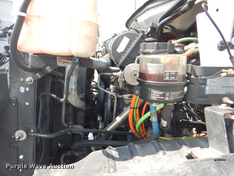 image for item HT9307 2009 GMC C7500  fuel truck