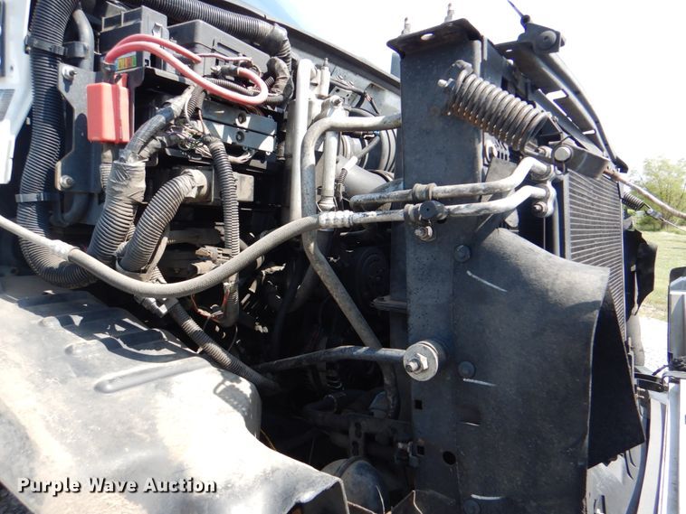 image for item HT9307 2009 GMC C7500  fuel truck