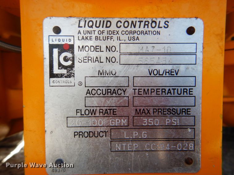 image for item HT9307 2009 GMC C7500  fuel truck