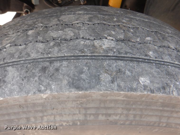 image for item HT9307 2009 GMC C7500  fuel truck