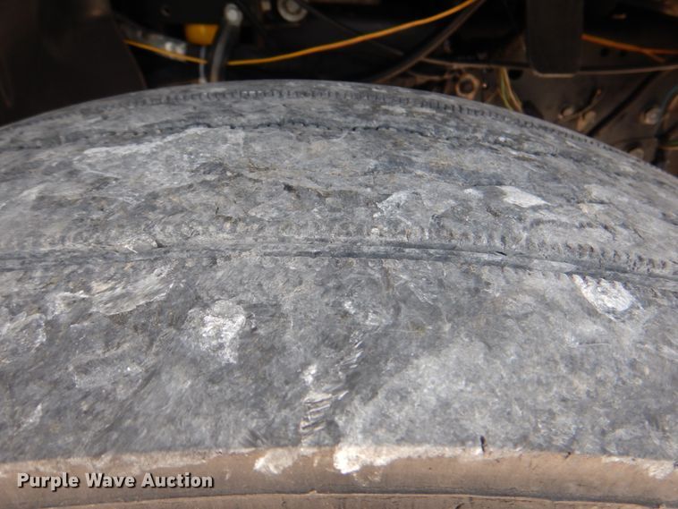 image for item HT9307 2009 GMC C7500  fuel truck