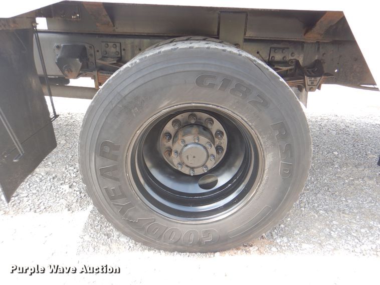 image for item HT9307 2009 GMC C7500  fuel truck