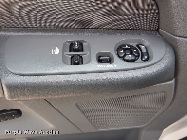 image for item HT9309 2008 Sterling Bullet  box truck