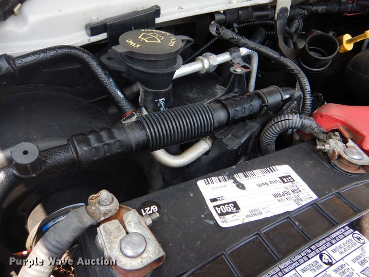 image for item HT9314 2010 Ford E350 Super Duty  shuttle bus