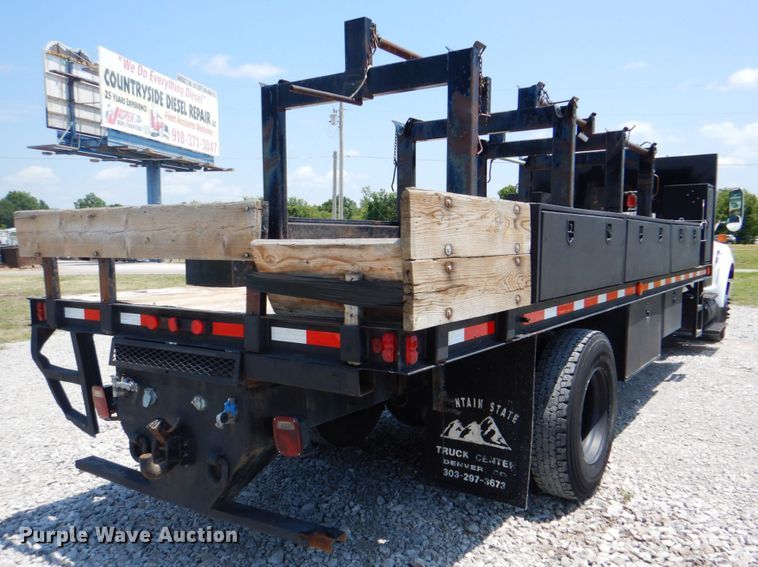 image for item HT9316 2007 Ford F750  flatbed truck
