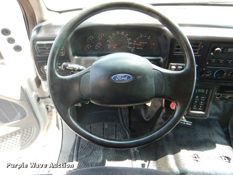 image for item HT9316 2007 Ford F750  flatbed truck