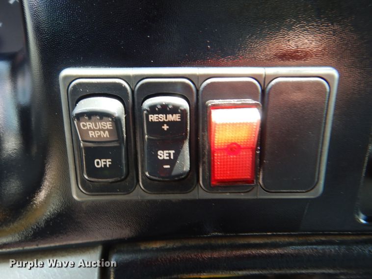 image for item HT9316 2007 Ford F750  flatbed truck