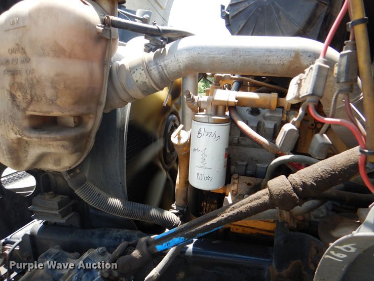 image for item HT9316 2007 Ford F750  flatbed truck