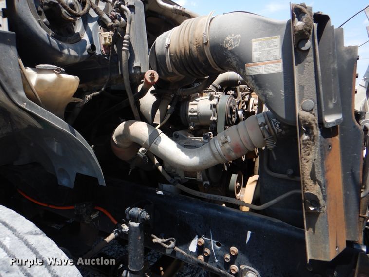 image for item HT9316 2007 Ford F750  flatbed truck