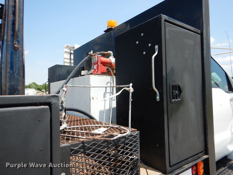 image for item HT9316 2007 Ford F750  flatbed truck