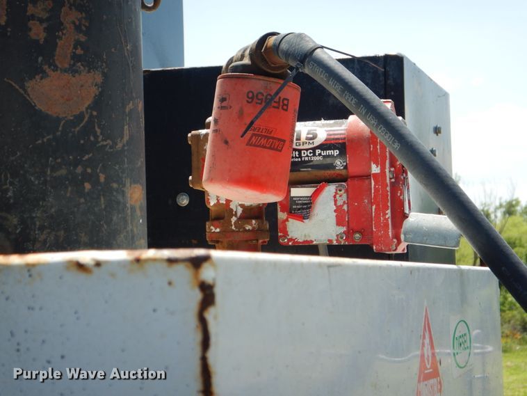 image for item HT9316 2007 Ford F750  flatbed truck