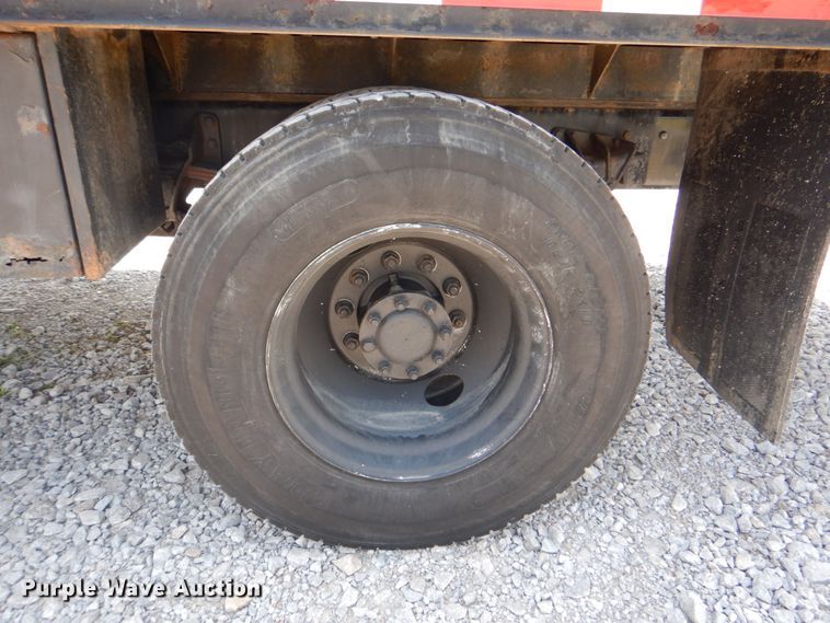 image for item HT9316 2007 Ford F750  flatbed truck