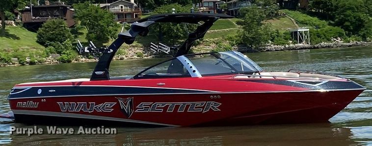 image for item HT9321 2008 Malibu Wakesetter XTi 23  boat