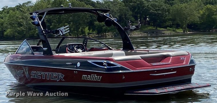 image for item HT9321 2008 Malibu Wakesetter XTi 23  boat
