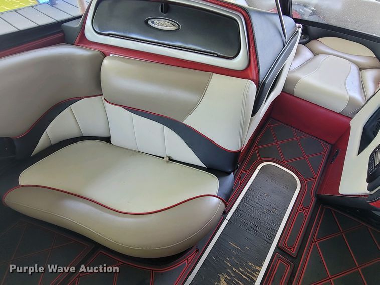 image for item HT9321 2008 Malibu Wakesetter XTi 23  boat