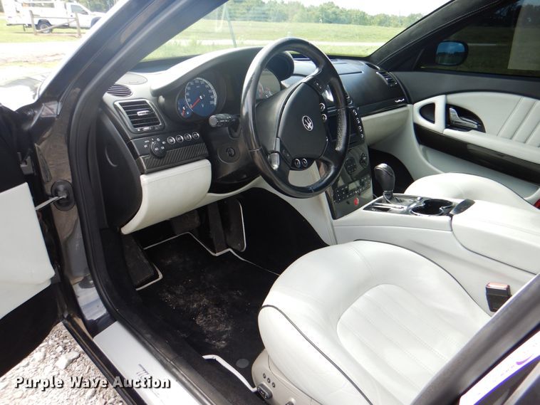 image for item HT9327 2008 Maserati Quattroporte
