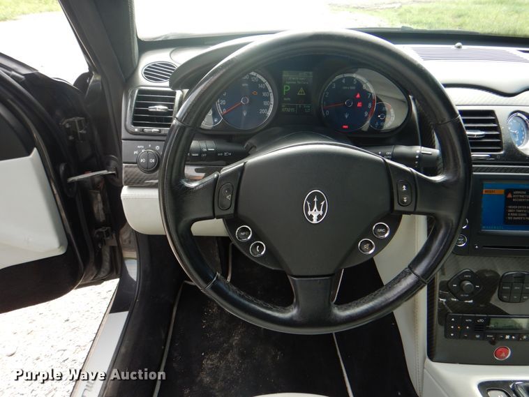 image for item HT9327 2008 Maserati Quattroporte