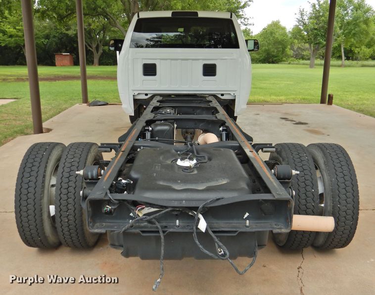 image for item HU9672 2018 Dodge Ram 5500  truck cab and chassis