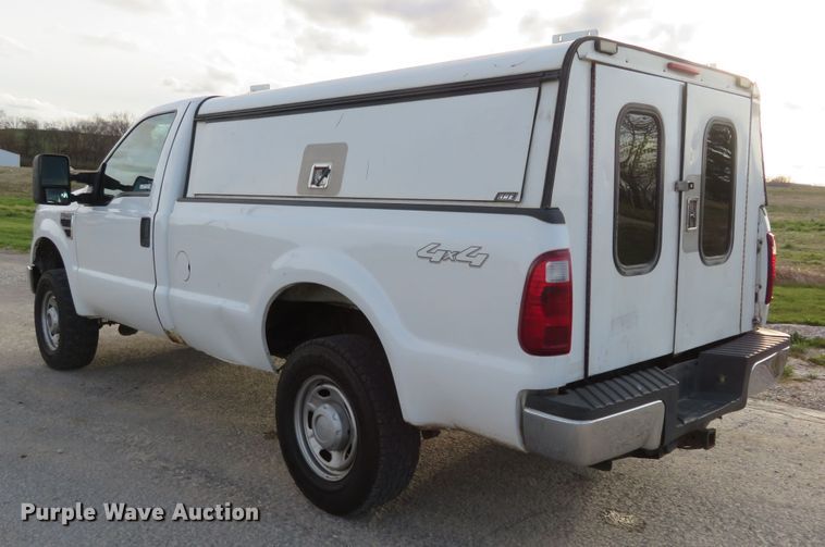 image for item HV9716 2010 Ford F250 Super Duty  pickup truck