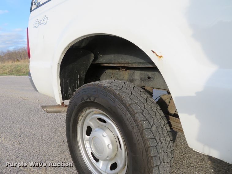image for item HV9716 2010 Ford F250 Super Duty  pickup truck