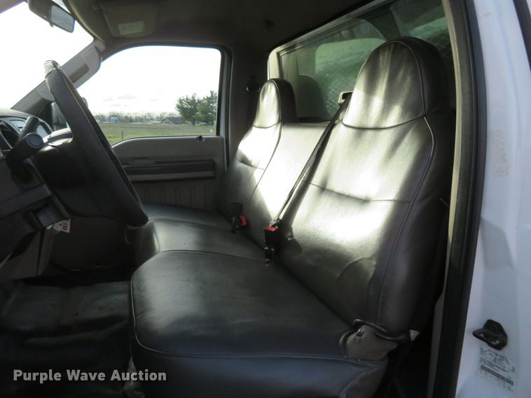 image for item HV9716 2010 Ford F250 Super Duty  pickup truck