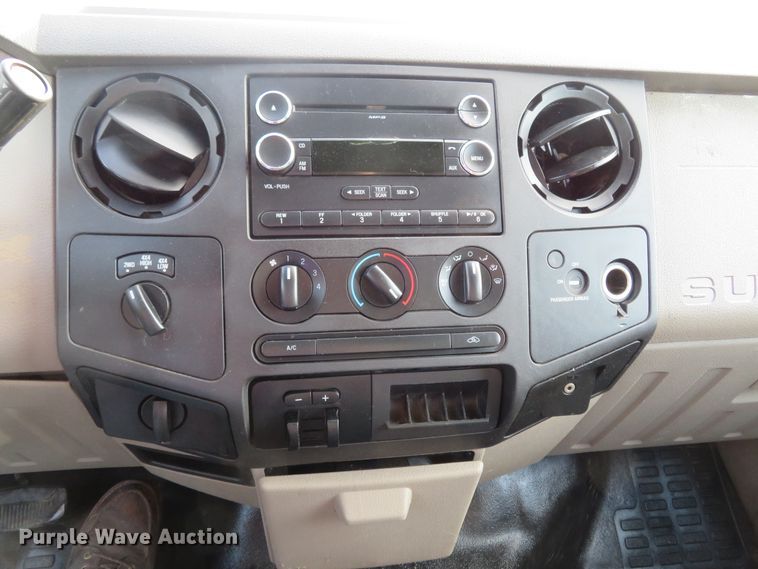 image for item HV9716 2010 Ford F250 Super Duty  pickup truck