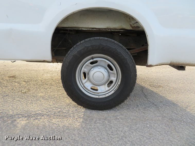 image for item HV9716 2010 Ford F250 Super Duty  pickup truck