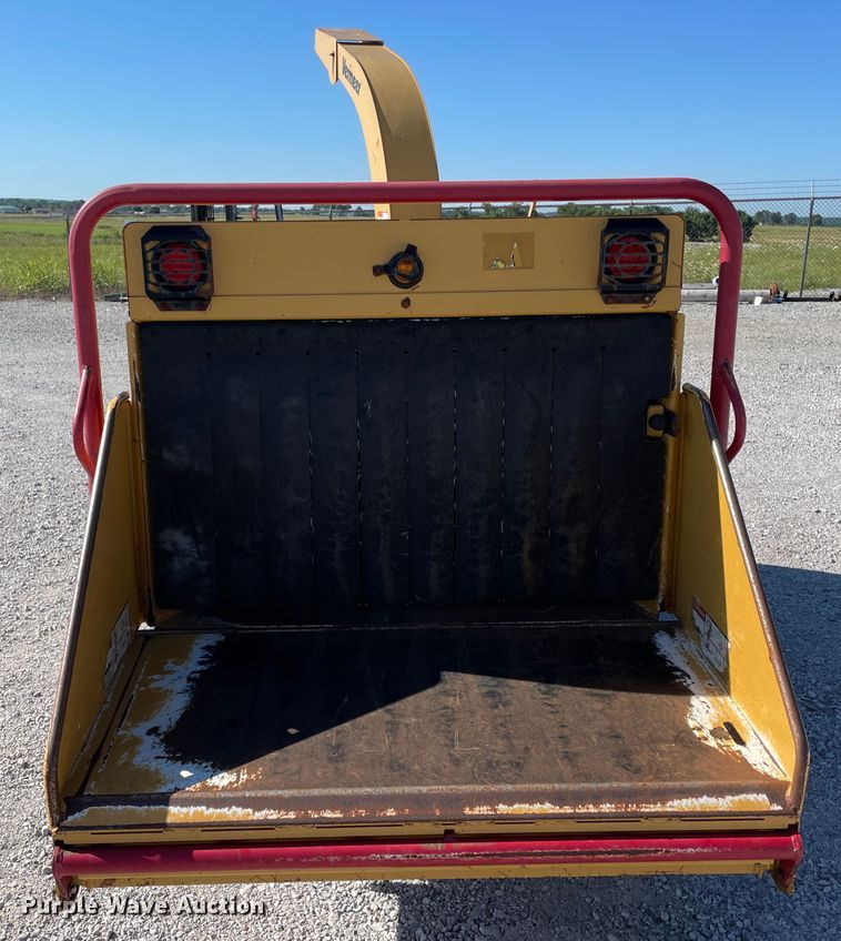 image for item IC9464 2009 Vermeer BC1000 XL  wood chipper