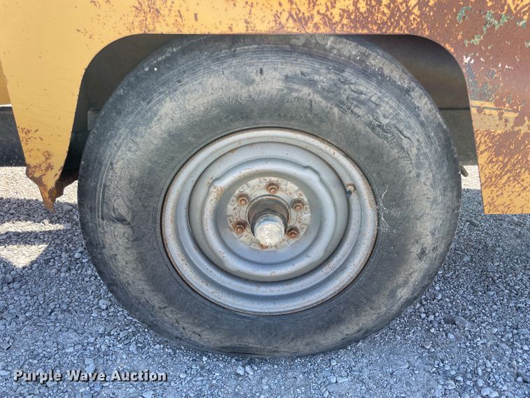 image for item IC9464 2009 Vermeer BC1000 XL  wood chipper