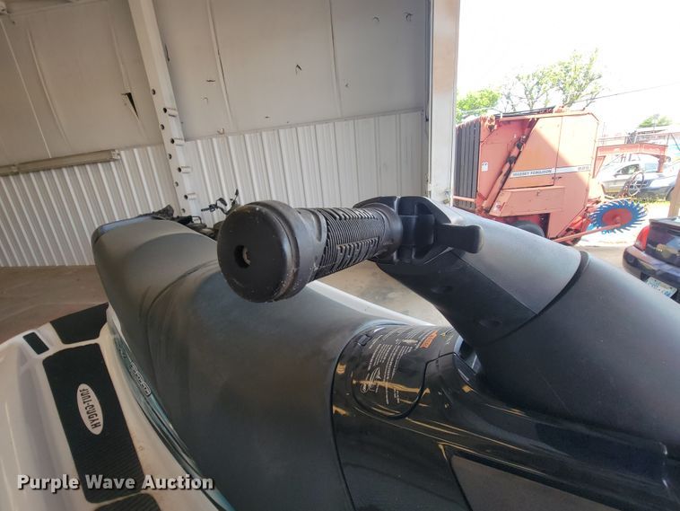 image for item IE9391 2001 Yamaha XL800  personal watercraft