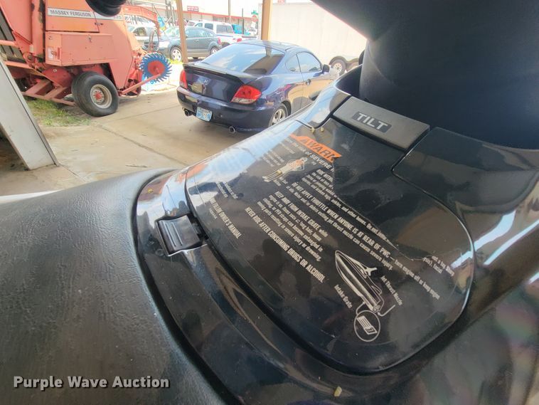 image for item IE9391 2001 Yamaha XL800  personal watercraft