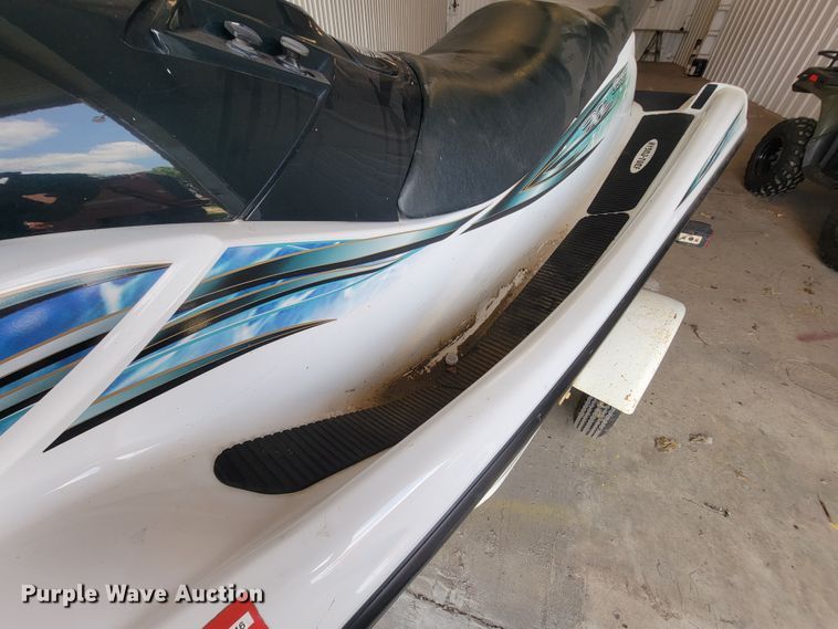 image for item IE9391 2001 Yamaha XL800  personal watercraft