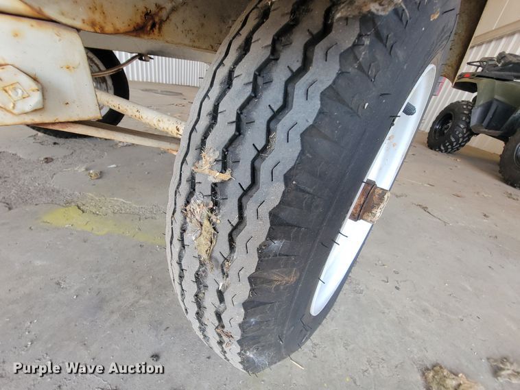 image for item IE9391 2001 Yamaha XL800  personal watercraft