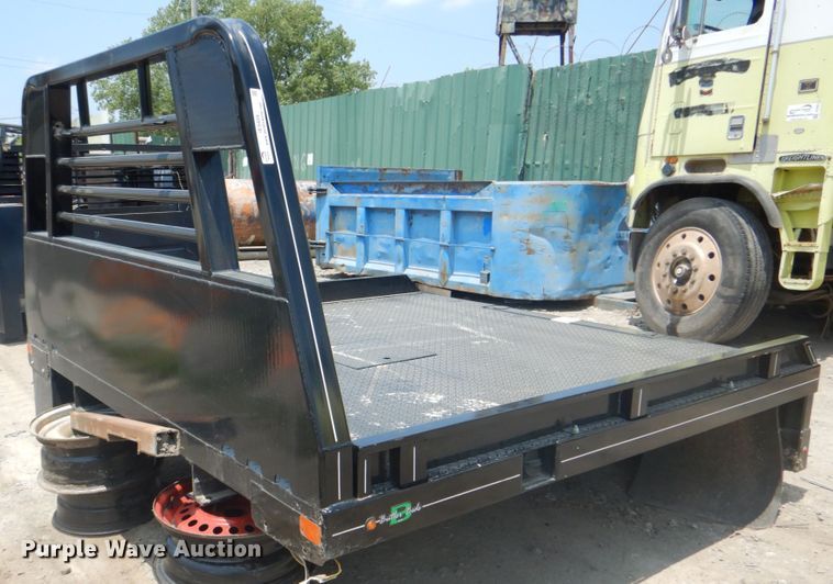 Butler hydraulic bale bed in Tulsa, OK Item IE9409 sold Purple Wave