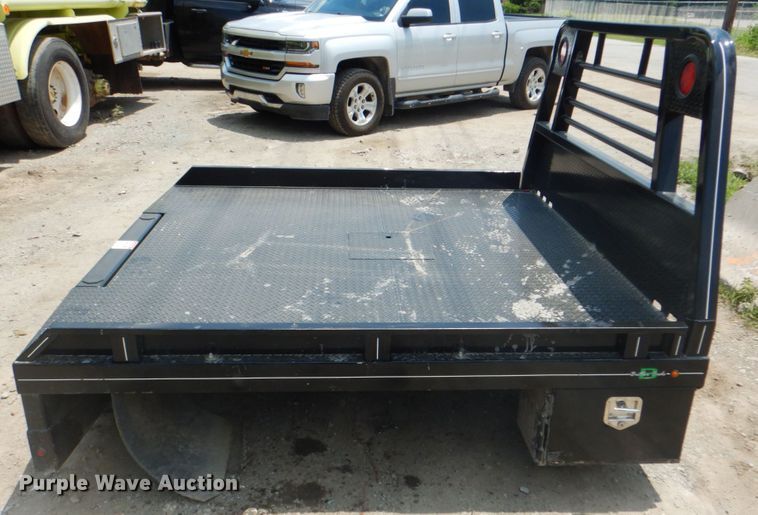 Butler hydraulic bale bed in Tulsa, OK Item IE9409 sold Purple Wave