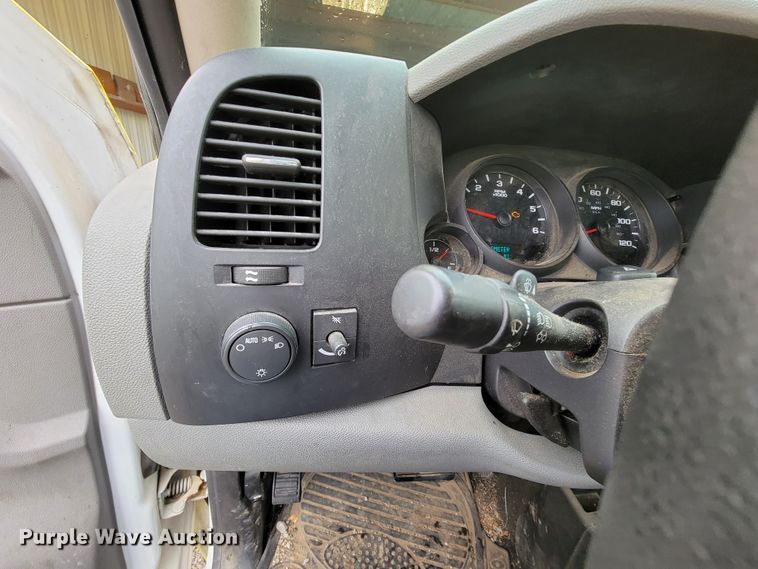 image for item IF9783 2007 Chevrolet Silverado 1500  pickup truck