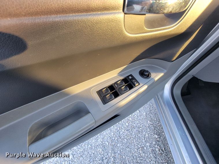 image for item IF9872 2005 Chrysler 300