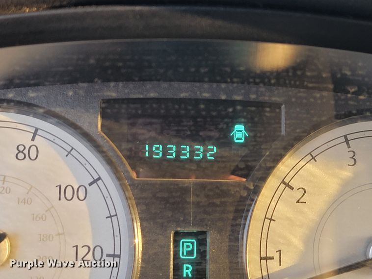 image for item IF9872 2005 Chrysler 300