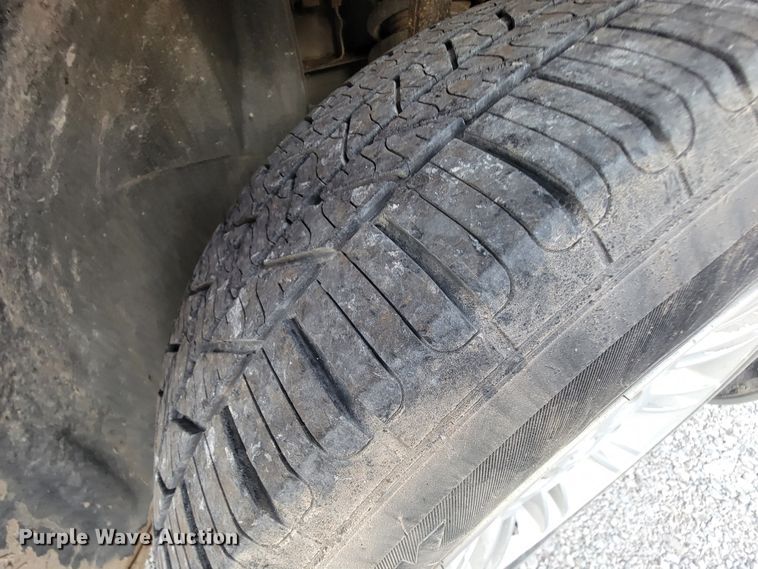 image for item IF9872 2005 Chrysler 300